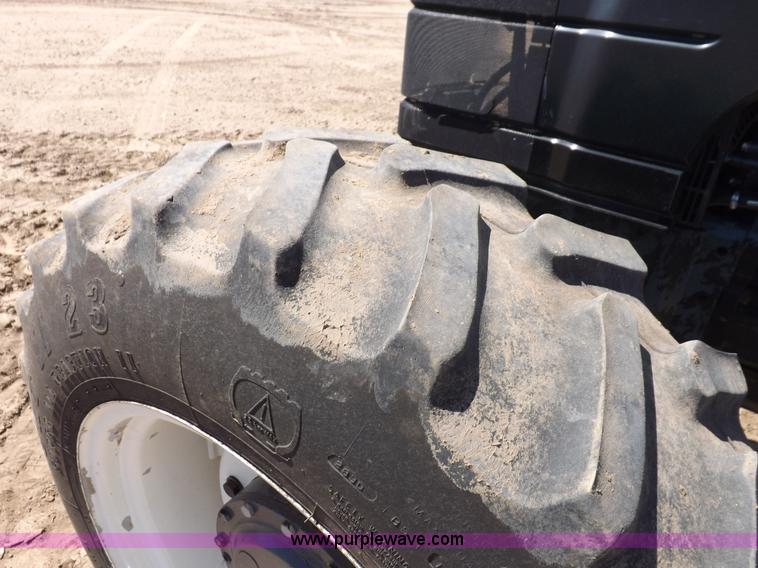 image for item H9139 2001 New Holland TS110 MFWD tractor