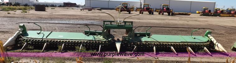 image for item H9140 2005 Krone Easy Collect 9000 forage head
