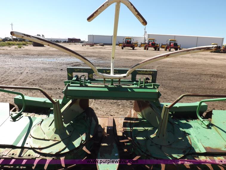 image for item H9140 2005 Krone Easy Collect 9000 forage head