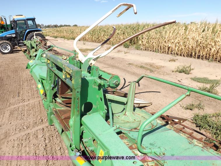 image for item H9140 2005 Krone Easy Collect 9000 forage head