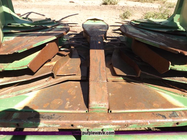 image for item H9140 2005 Krone Easy Collect 9000 forage head