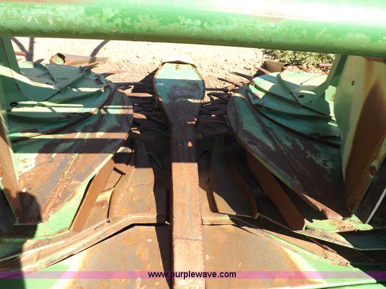 image for item H9140 2005 Krone Easy Collect 9000 forage head