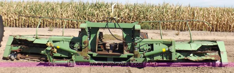 image for item H9141 2006 Krone Easy Collect 6000F forage head