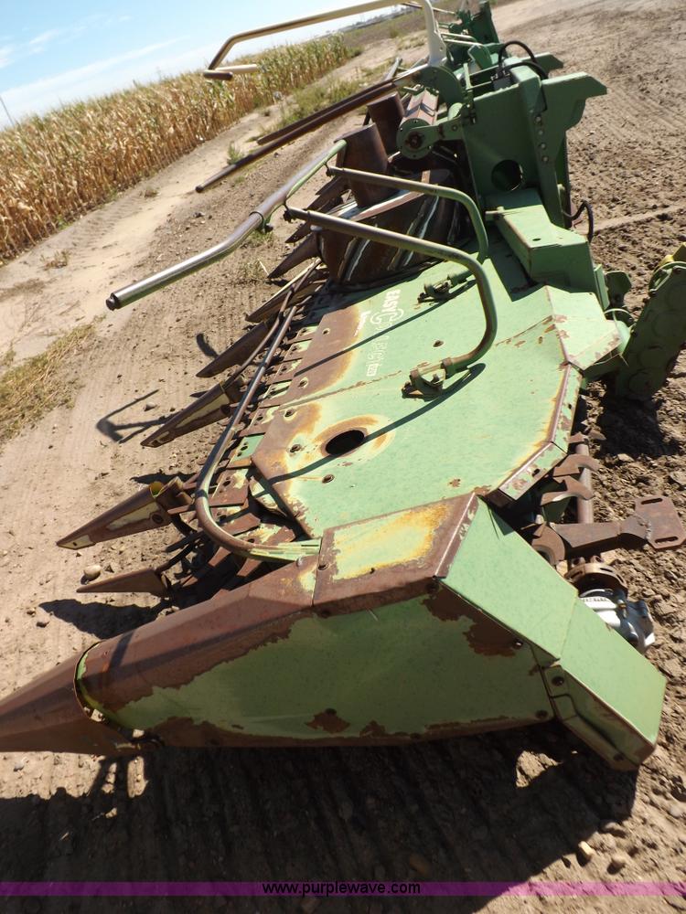 image for item H9141 2006 Krone Easy Collect 6000F forage head