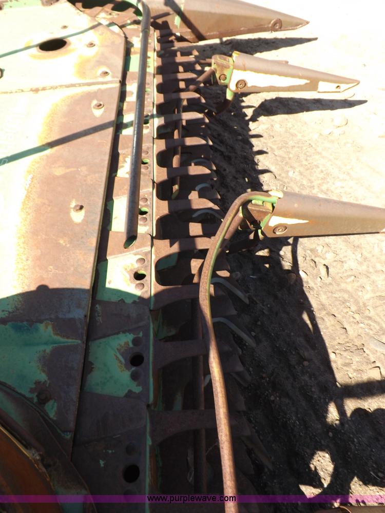 image for item H9141 2006 Krone Easy Collect 6000F forage head