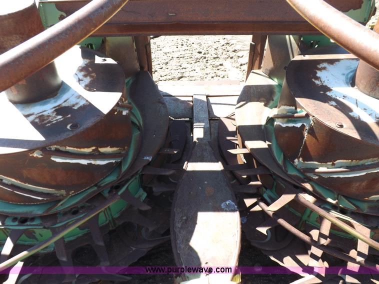 image for item H9141 2006 Krone Easy Collect 6000F forage head