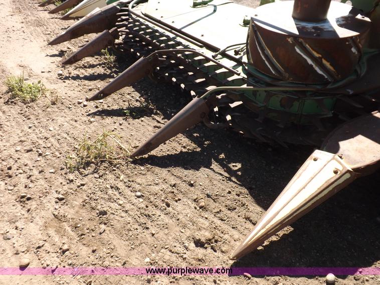 image for item H9141 2006 Krone Easy Collect 6000F forage head