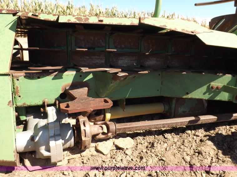 image for item H9141 2006 Krone Easy Collect 6000F forage head