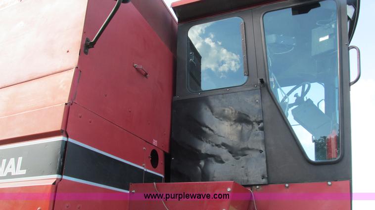 image for item I3237 1992 Case IH 1680 Axial Flow combine