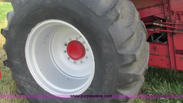 image for item I3237 1992 Case IH 1680 Axial Flow combine