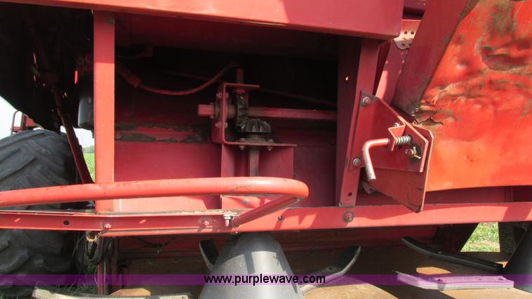 image for item I3237 1992 Case IH 1680 Axial Flow combine