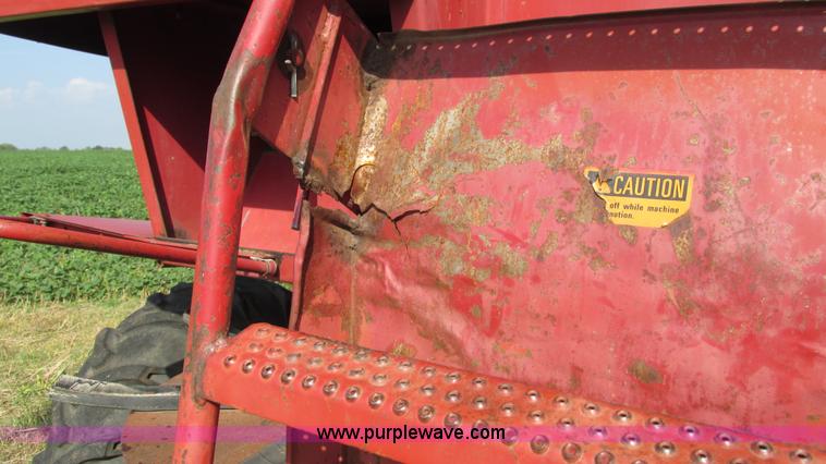 image for item I3237 1992 Case IH 1680 Axial Flow combine