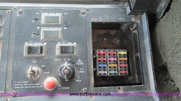 image for item I3237 1992 Case IH 1680 Axial Flow combine