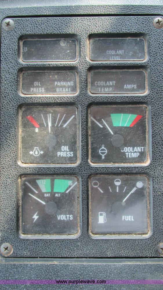 image for item I3237 1992 Case IH 1680 Axial Flow combine