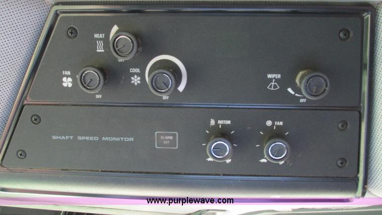 image for item I3237 1992 Case IH 1680 Axial Flow combine