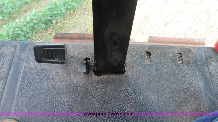 image for item I3237 1992 Case IH 1680 Axial Flow combine