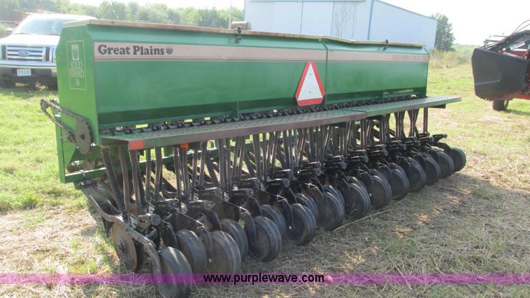 image for item I3239 Great Plains Solid Stand 14 grain drill