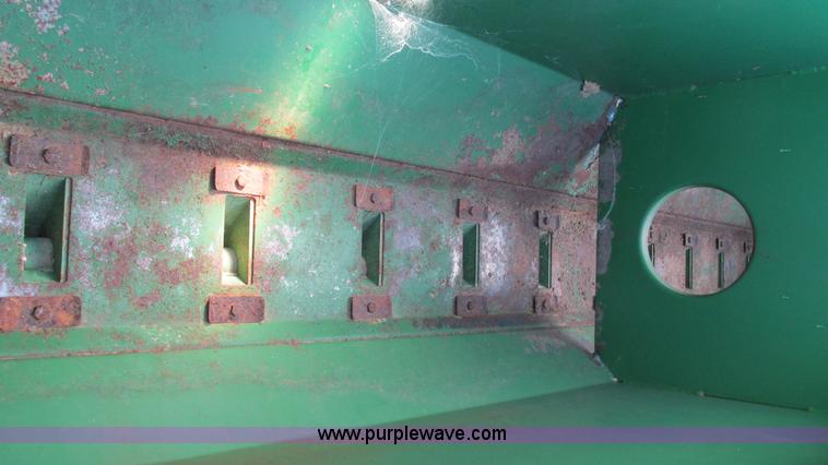 image for item I3239 Great Plains Solid Stand 14 grain drill