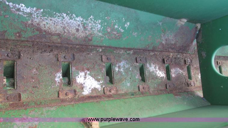 image for item I3239 Great Plains Solid Stand 14 grain drill