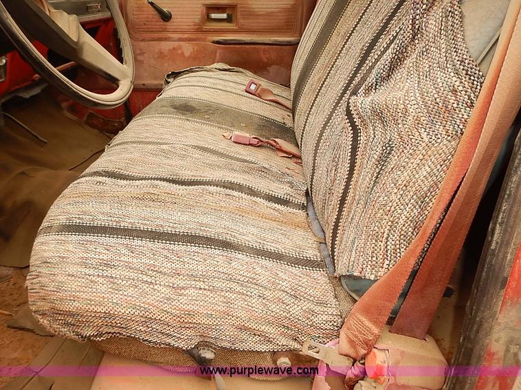 image for item I5465 1979 GMC Sierra 25 utility truck