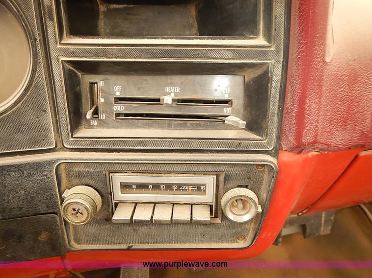 image for item I5465 1979 GMC Sierra 25 utility truck