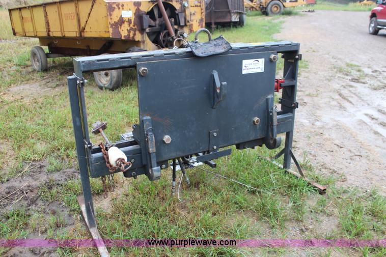 image for item I5850 1991 Navigator guidance hitch for cultivator