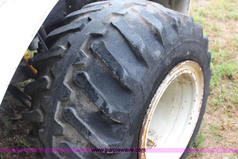 image for item I5852 1981 GMC Minijim fertilizer spreader truck