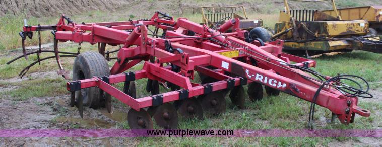 image for item I5853 1990 Wil-Rich 6600 disk ripper