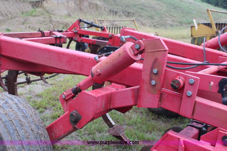 image for item I5853 1990 Wil-Rich 6600 disk ripper