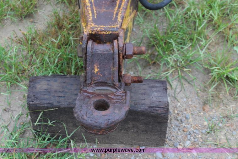 image for item I5854 1991 Landoll cultivator units