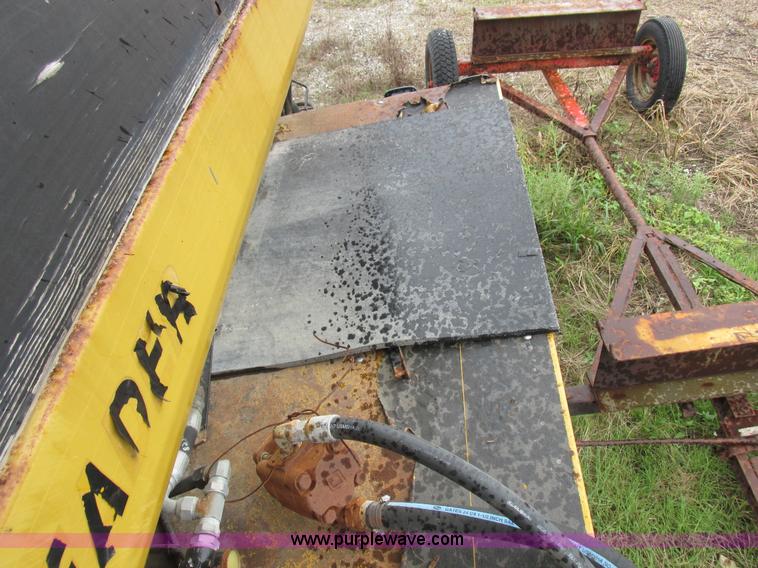 image for item I8953 Big A floater box