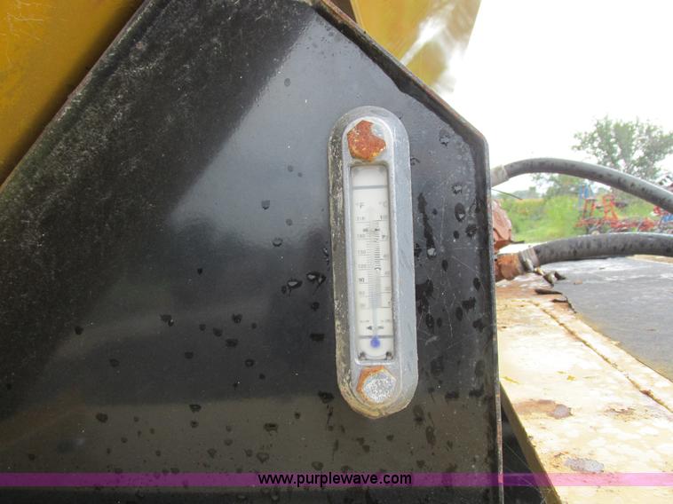 image for item I8953 Big A floater box