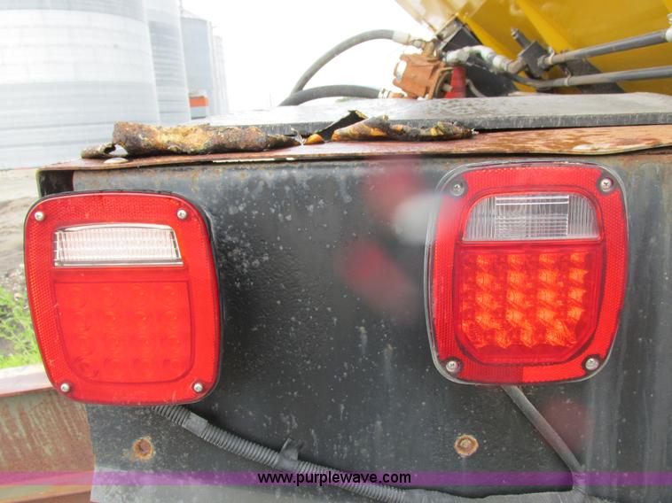 image for item I8953 Big A floater box