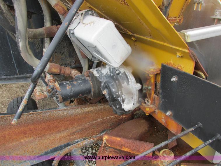 image for item I8953 Big A floater box