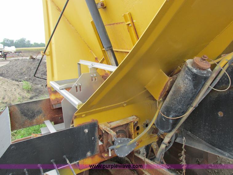 image for item I8953 Big A floater box