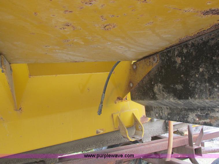 image for item I8953 Big A floater box