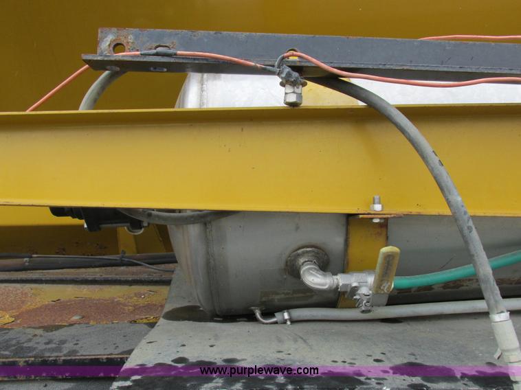 image for item I8953 Big A floater box