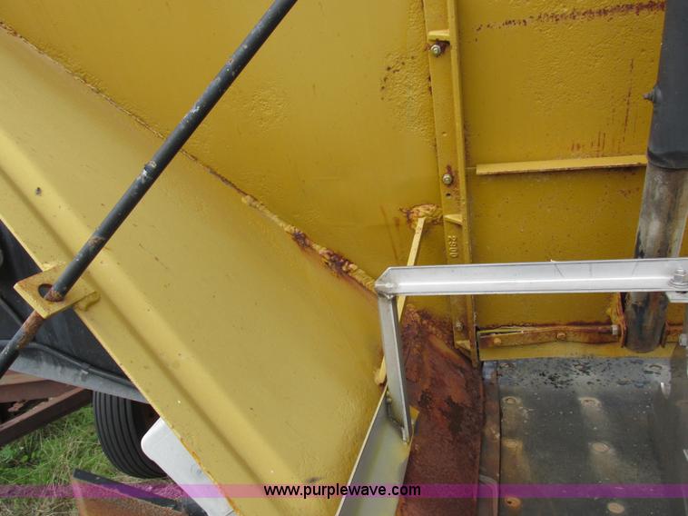 image for item I8953 Big A floater box