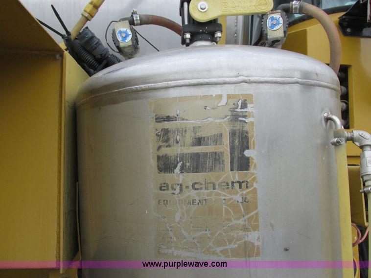 image for item I8954 1994 Big A 2800 self-propelled applicator