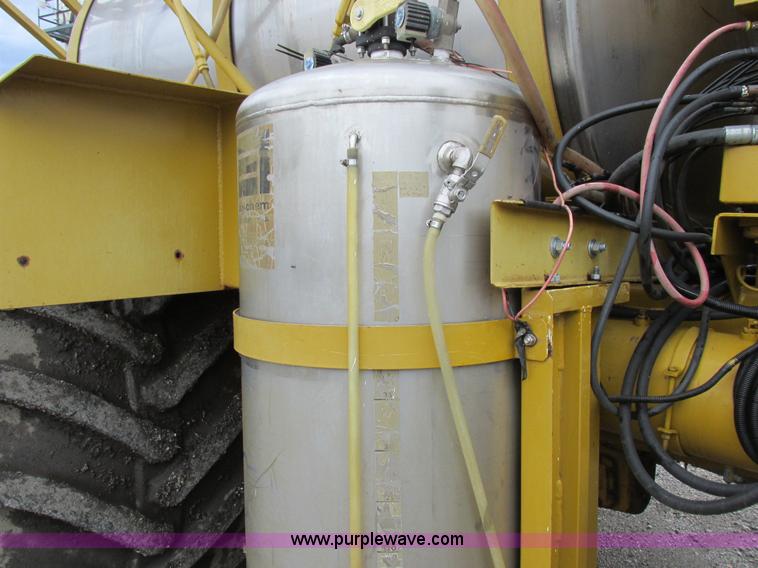 image for item I8954 1994 Big A 2800 self-propelled applicator