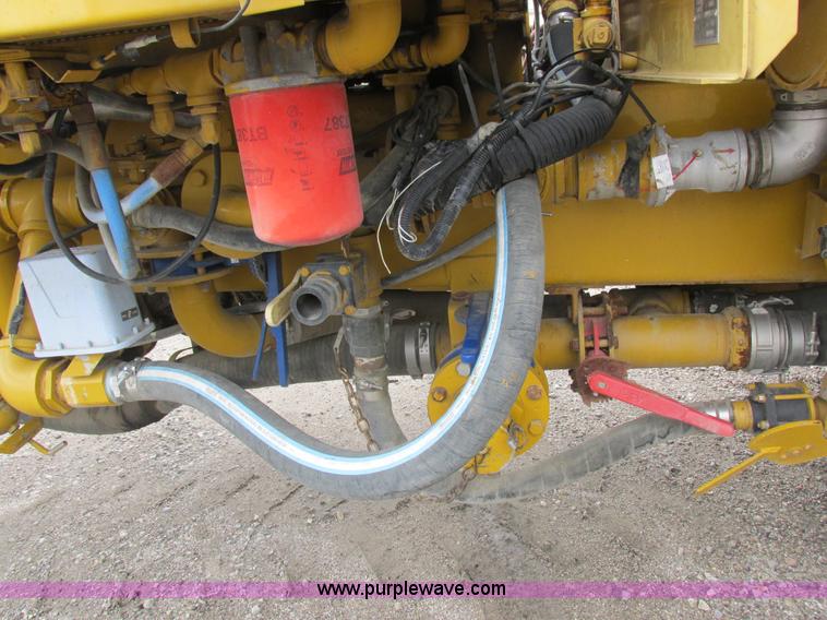 image for item I8954 1994 Big A 2800 self-propelled applicator