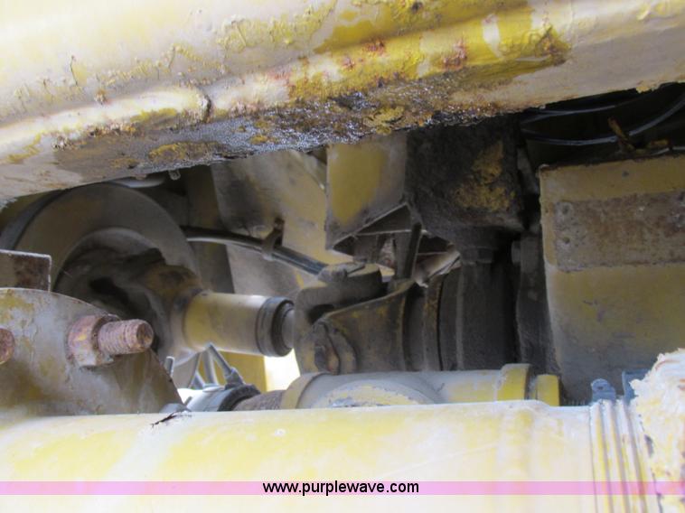 image for item I8954 1994 Big A 2800 self-propelled applicator