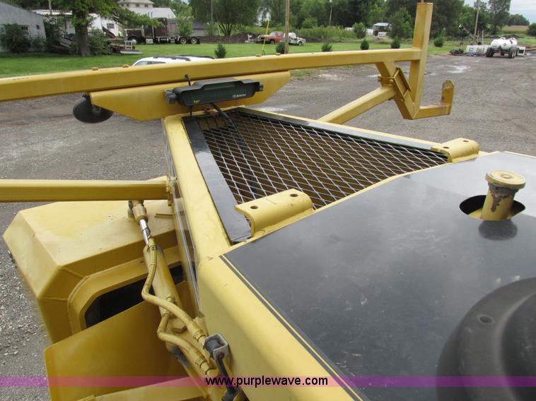 image for item I8954 1994 Big A 2800 self-propelled applicator