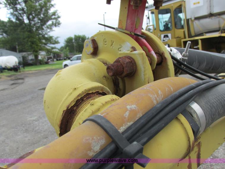 image for item I8954 1994 Big A 2800 self-propelled applicator