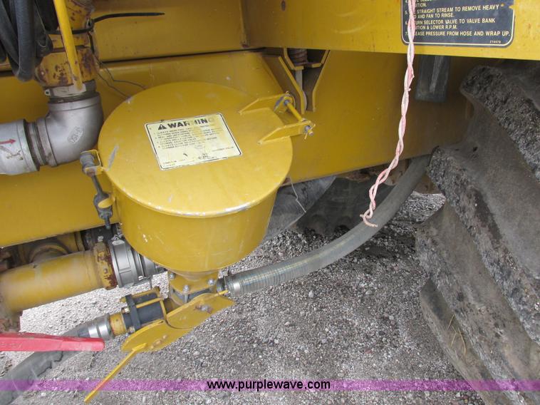 image for item I8954 1994 Big A 2800 self-propelled applicator