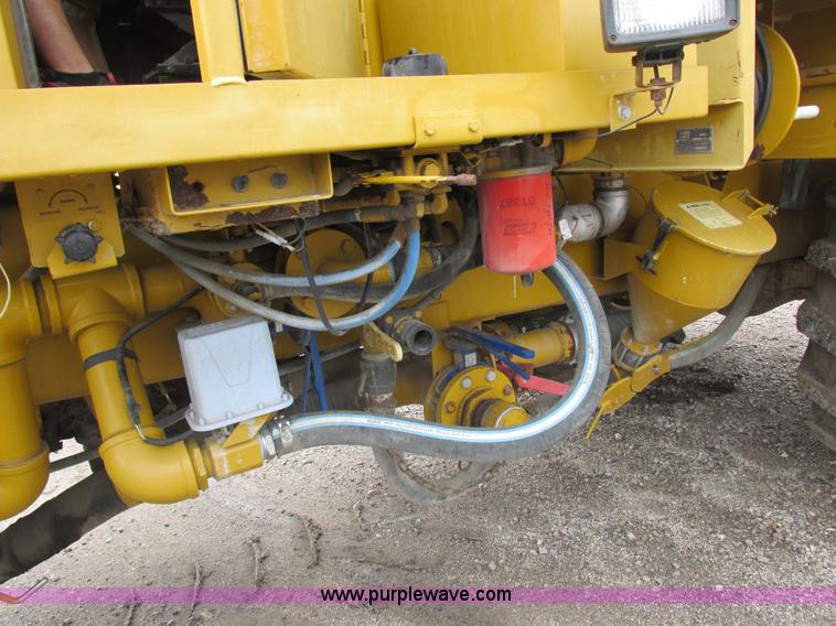 image for item I8954 1994 Big A 2800 self-propelled applicator