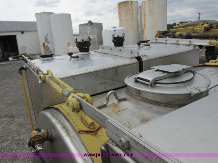 image for item I8954 1994 Big A 2800 self-propelled applicator