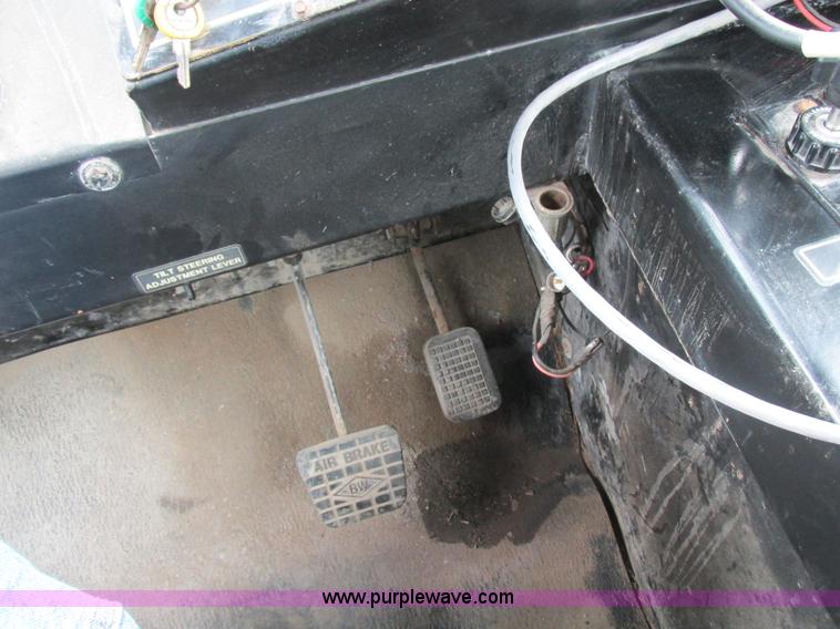 image for item I8954 1994 Big A 2800 self-propelled applicator