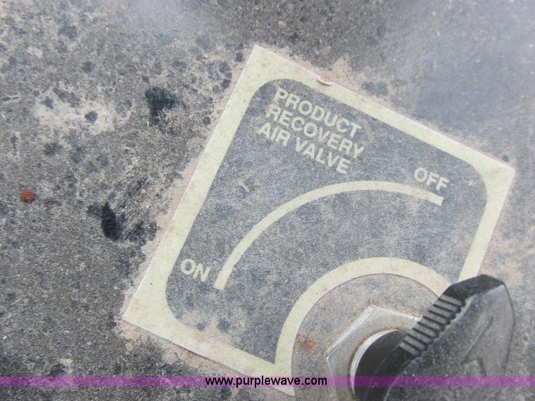 image for item I8954 1994 Big A 2800 self-propelled applicator