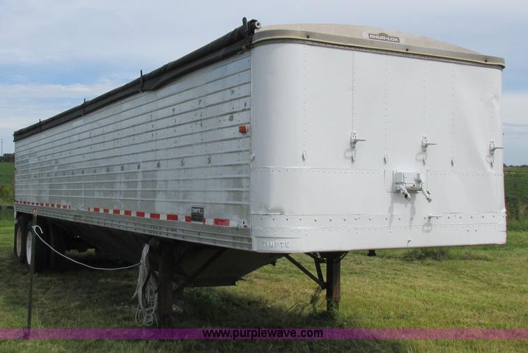 image for item I8956 1973 Timpte grain trailer